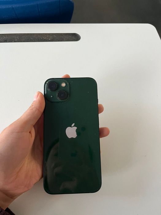 продам 13 айфон, б/у