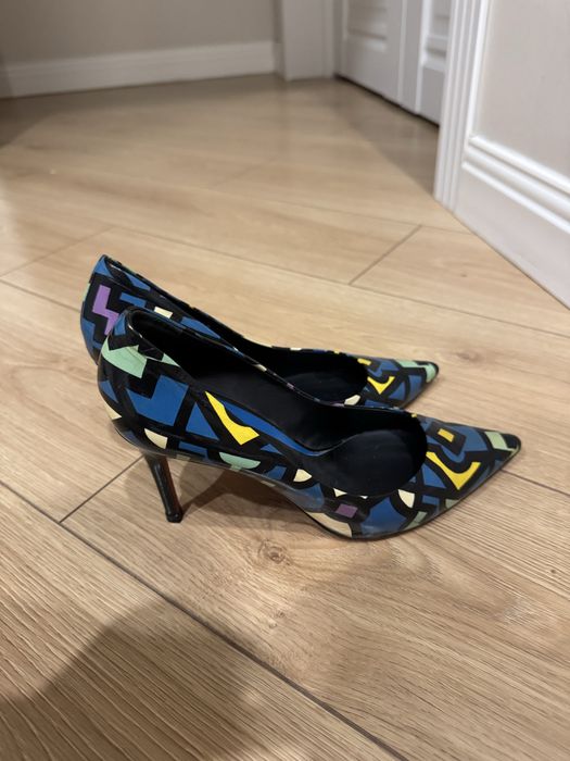 Продам туфли женские