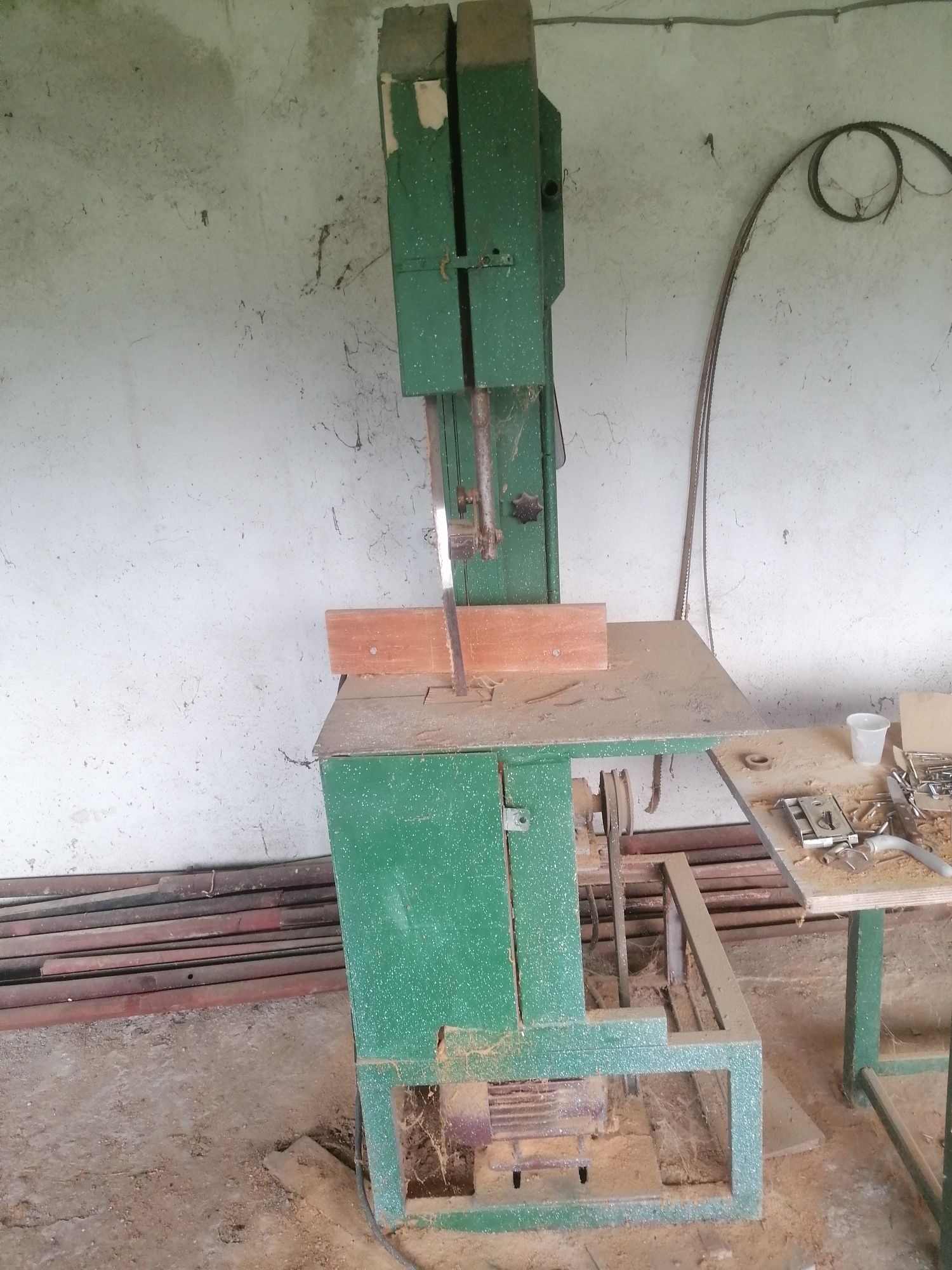 Продава се абрихт, банцик и циркуляр