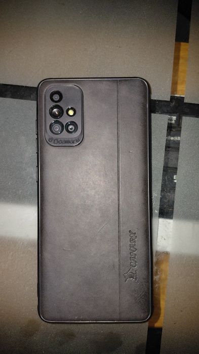 Самсунг а 71.в рабочем состоянии.