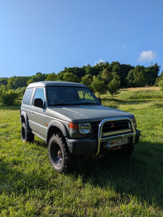 Mitsubishi pajero mk2