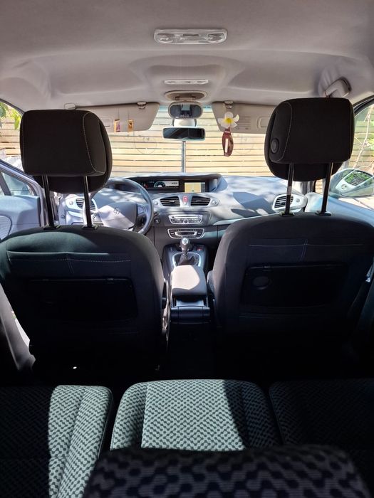 Vând / Schimb  Renault Grand scenic 3