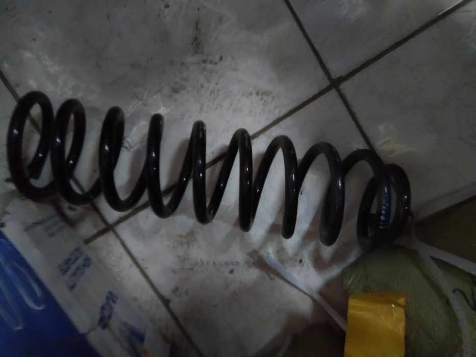 Пружина Ауди 80 Б-3 Б-4