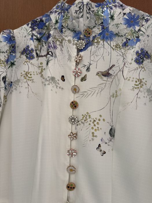 Елегантна Рокля с цветя и камъни тип Zimmerman