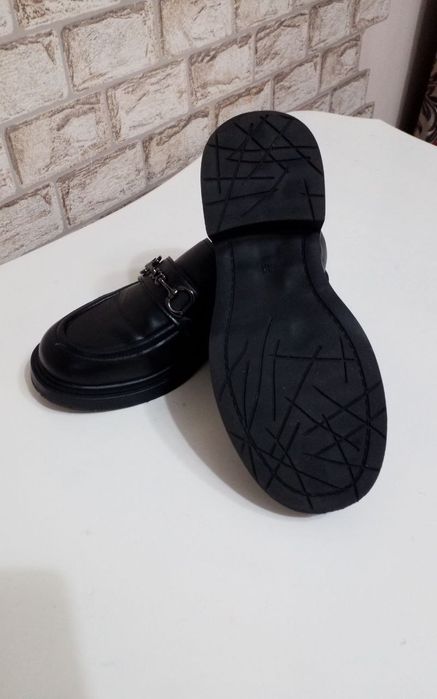 Продаю женские лоферы, 37.5