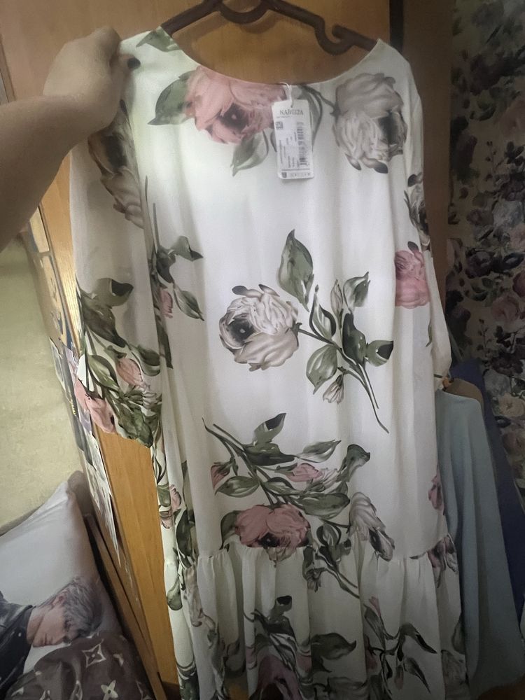 Красивое цветочное платье