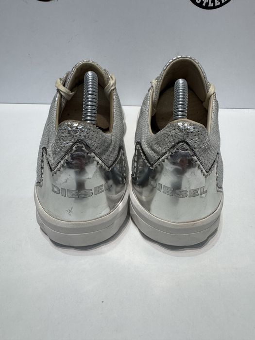 Сникърди DIESEL .Номер 40