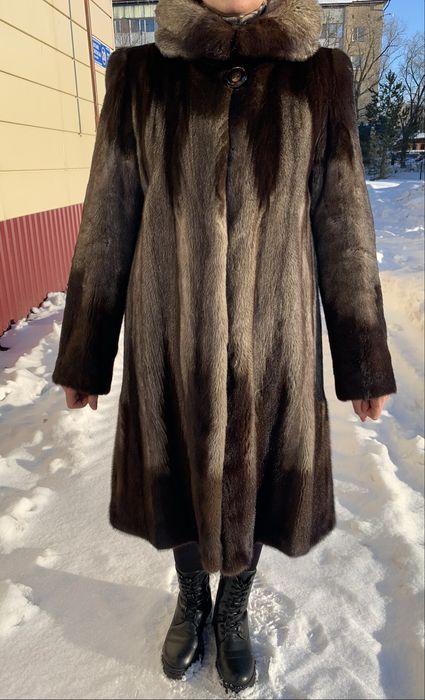 Продам норковую шубу