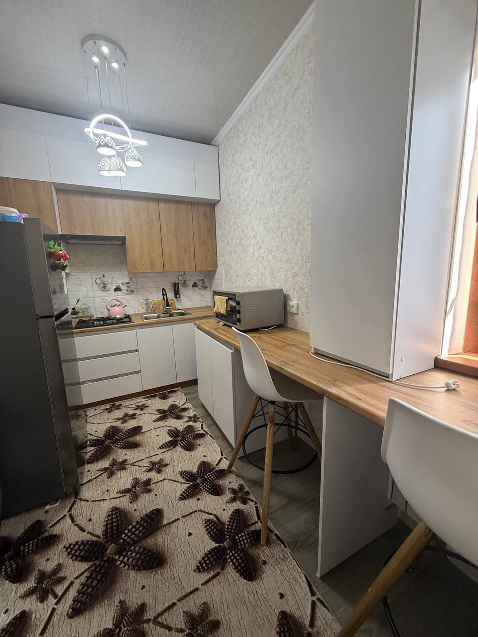 1-xonali kv sotiladi. 27500$