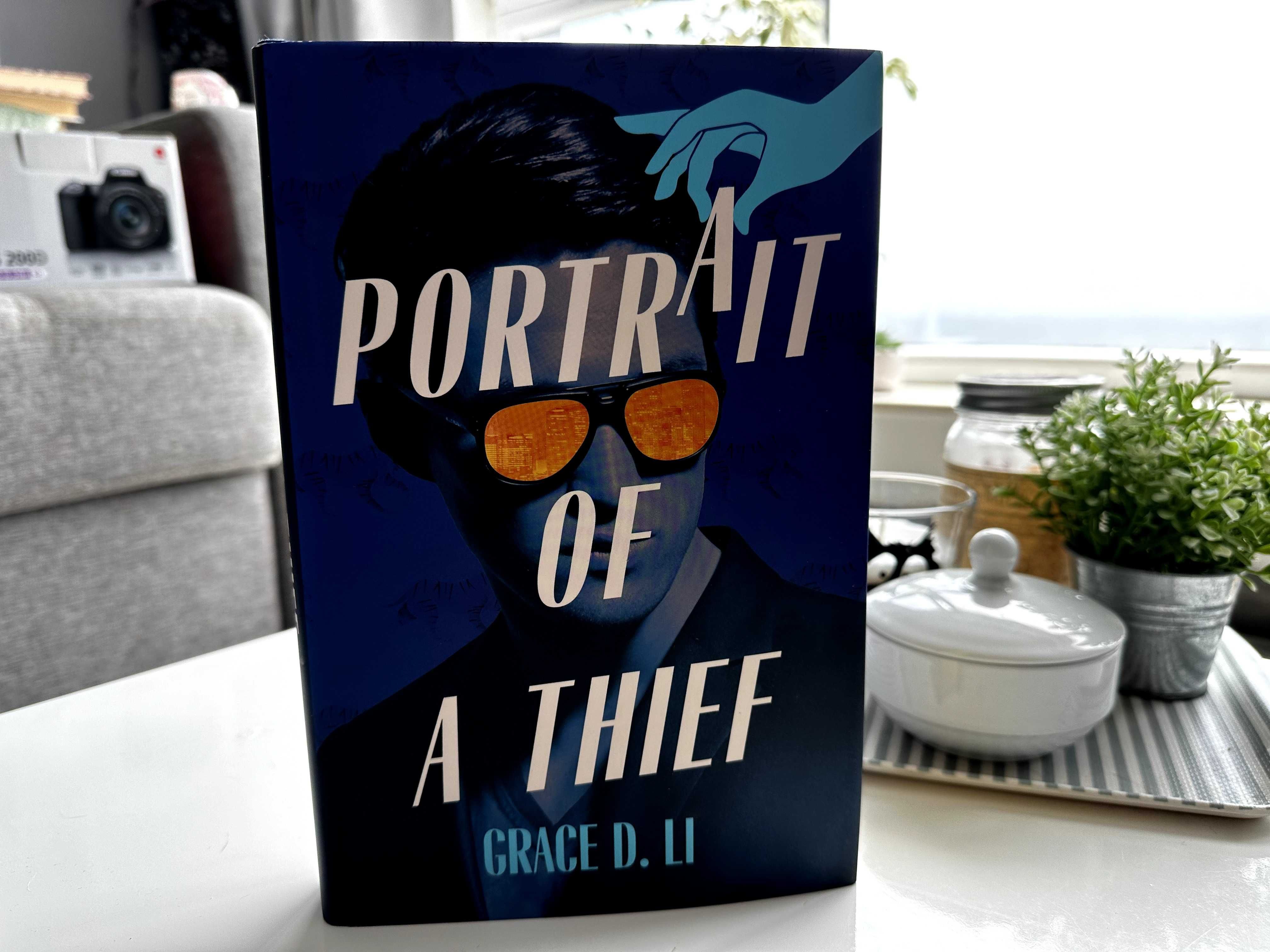 Portrait of a Thief, Grace Li, Illumicrate Exclusive, подпис от автора