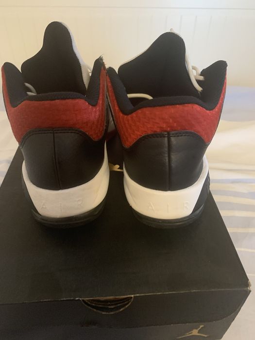 Vând Jordan Max Aura 3 (Preț ușor negociabil) (nike, jordan 4 1)