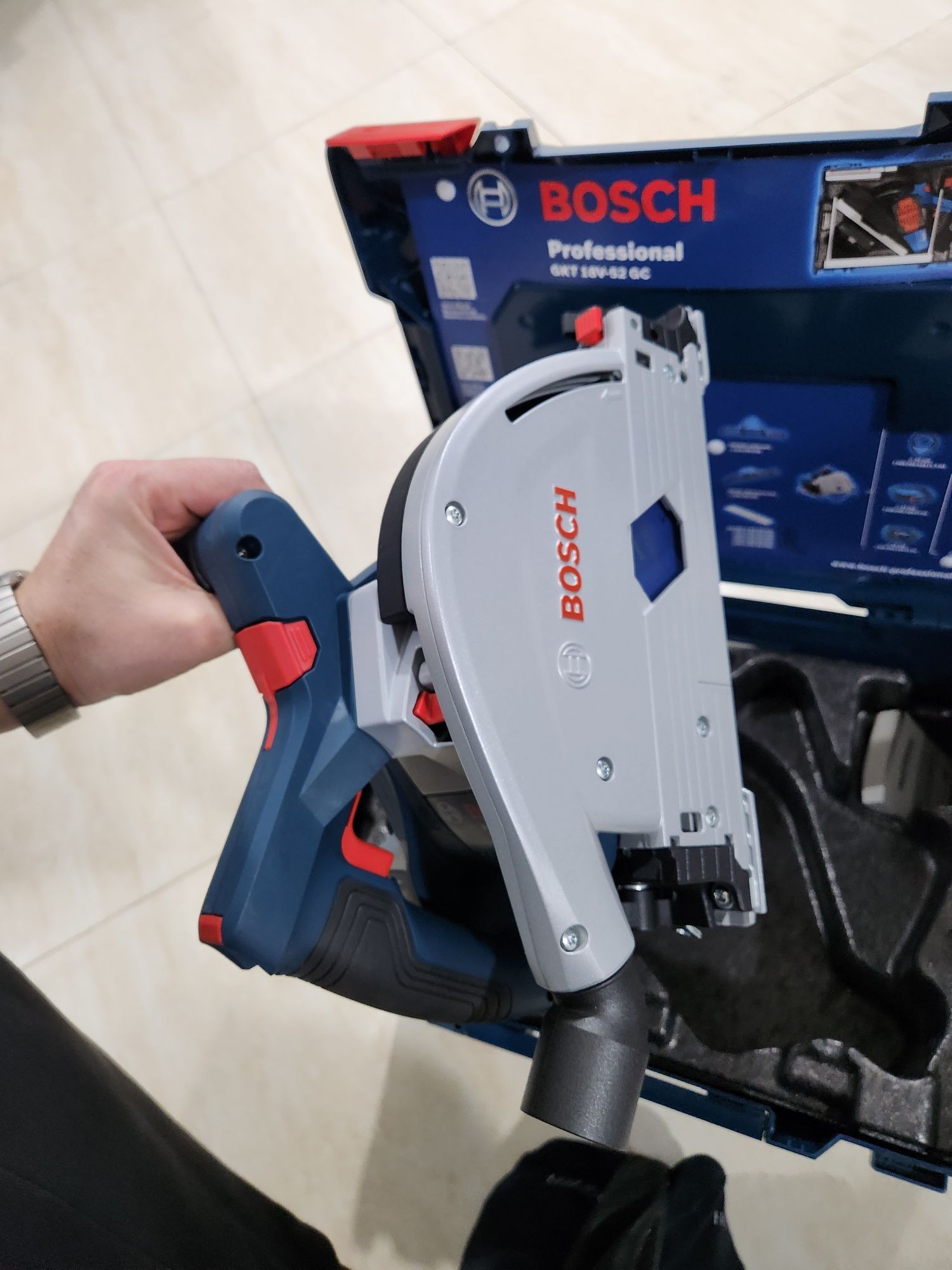 Circular bosch GKT 18V-52 GC