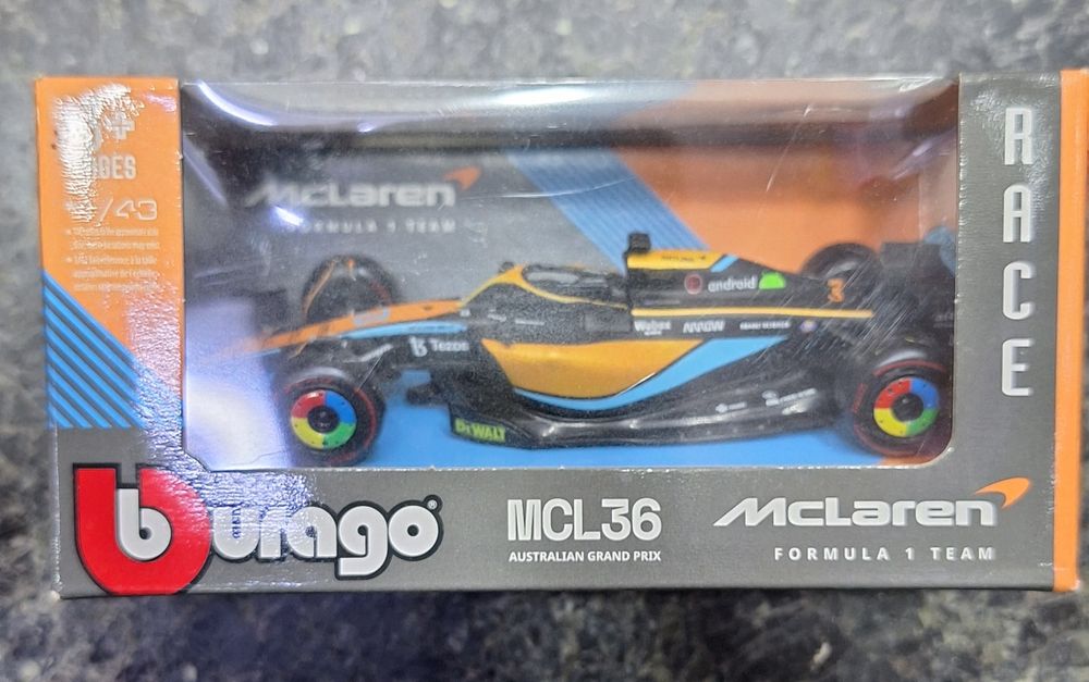 Продам bburago f1 разные