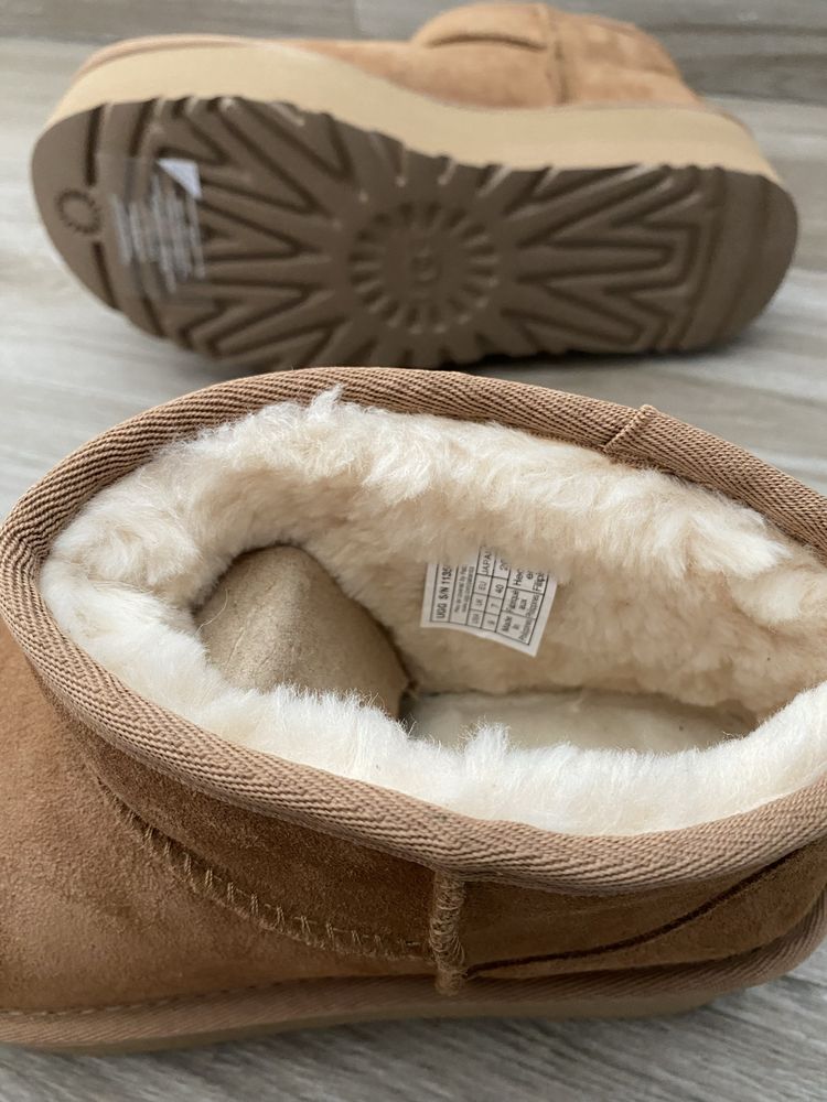 UGG Mini Platforma