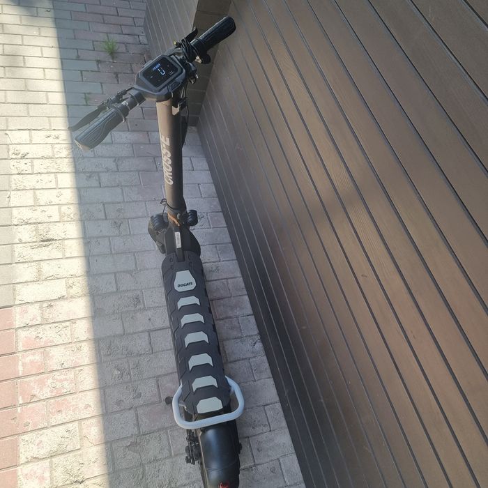 Amanet F28: Trotineta electrica Ducati Scrambler Cross-E