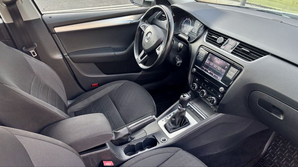 Skoda Octavia DSG berlina, automata, TVA Deductibil