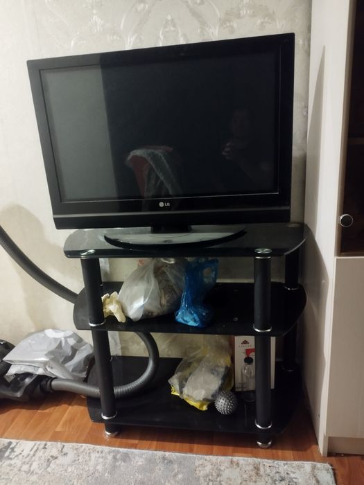 Продам телевизор, музыкальный центр с микрофоном