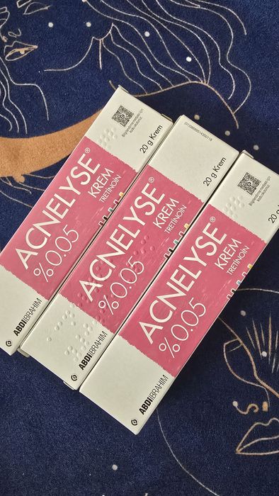 Acnelyse tetinoid crema