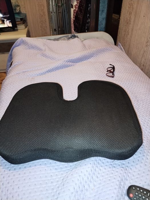 Продам срочно подушка для стула