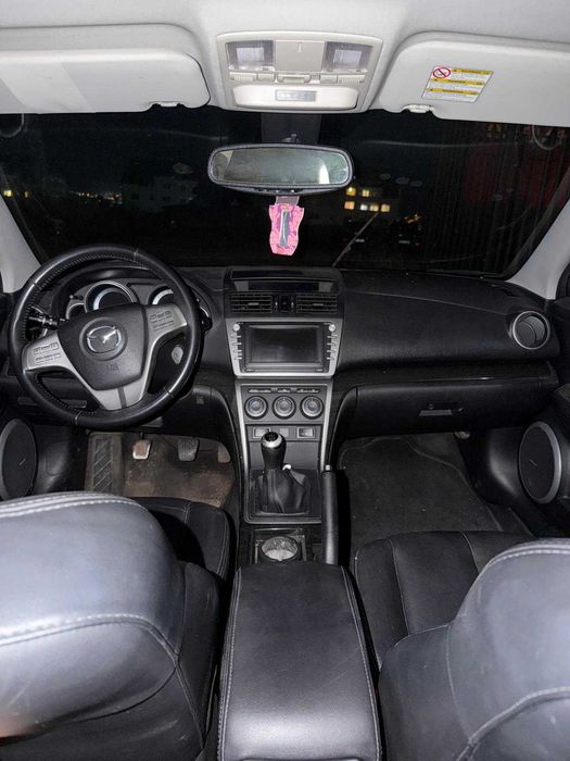 Mazda 6 2.5 benzină – 2008, uzată, vând ca atare