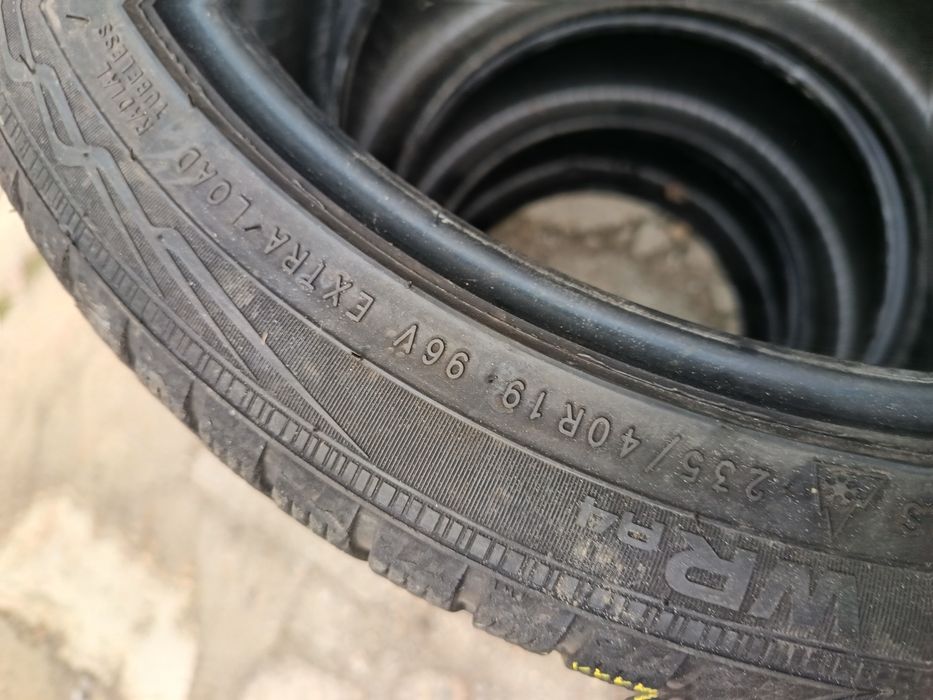 Anvelope MS iarna 235 40 19 nokian 2019.5.5-6mm