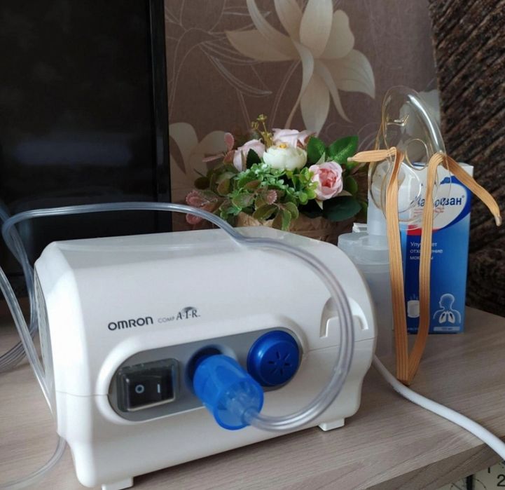 Ингалятор небулайзер Omron