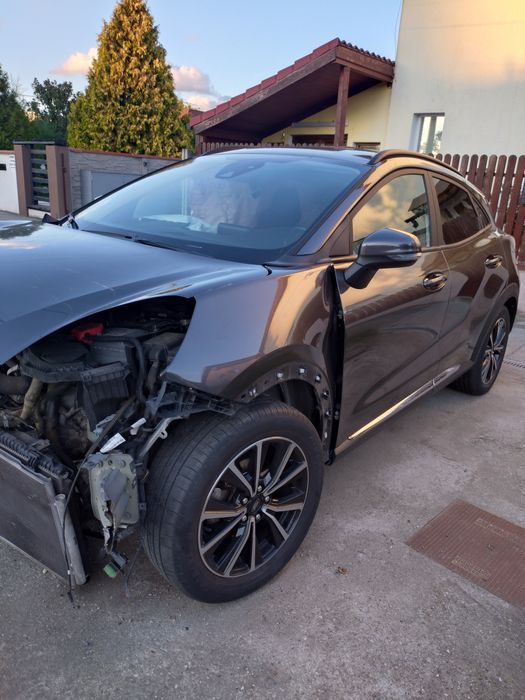 Vând Ford puma pentru piese