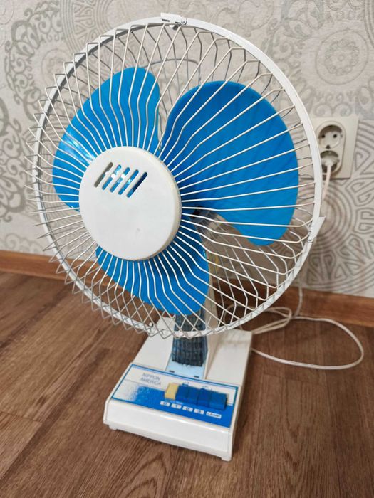 Вентилятор настольный с подсветкой, 3 скорости