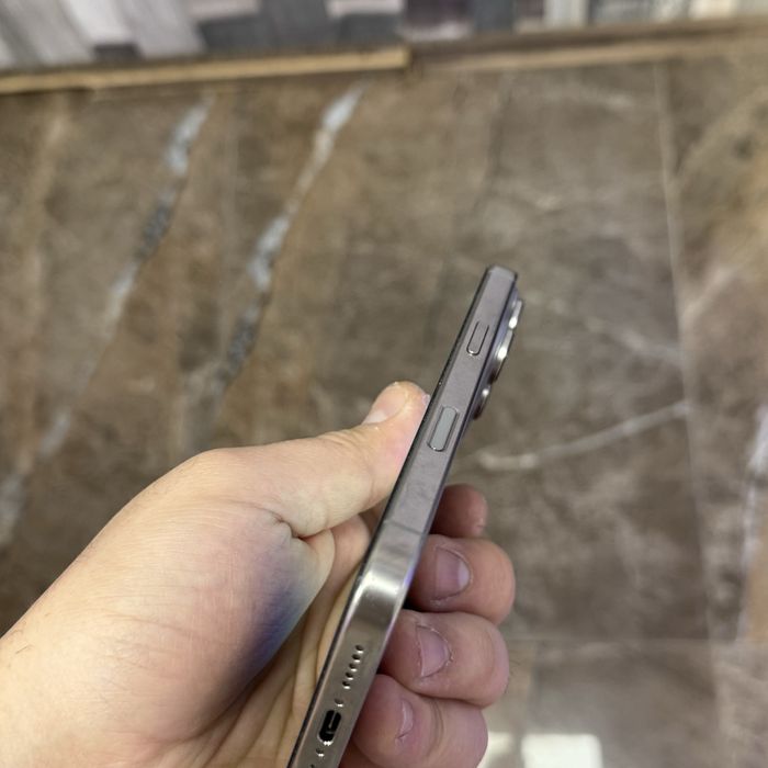 IPhone 16 Pro 512GB 90% battery health