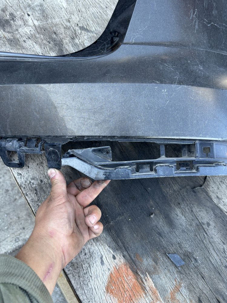 задна брона за audi q8/sq8 4M8807511
