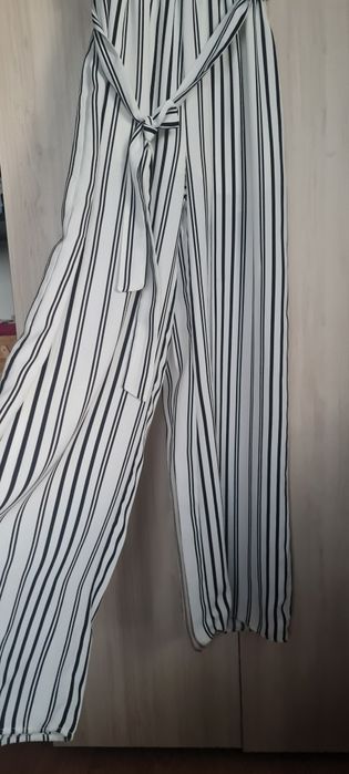 Seguin Hearts -бял гащеризон на черни райета