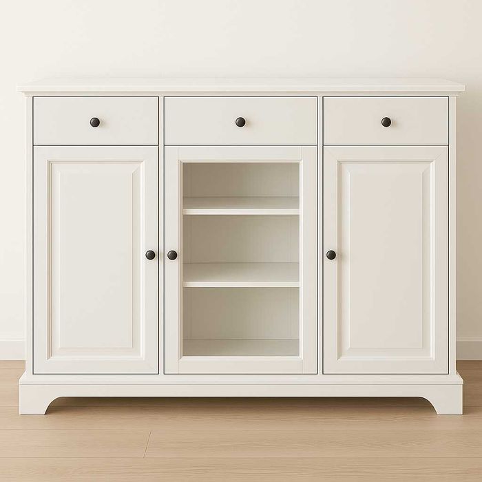 Продавам комплект бял шкаф и скрин