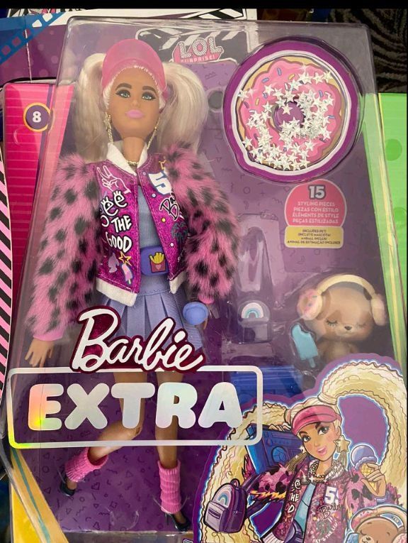 BARBIE EXTRA Кукла с костюм на цветя