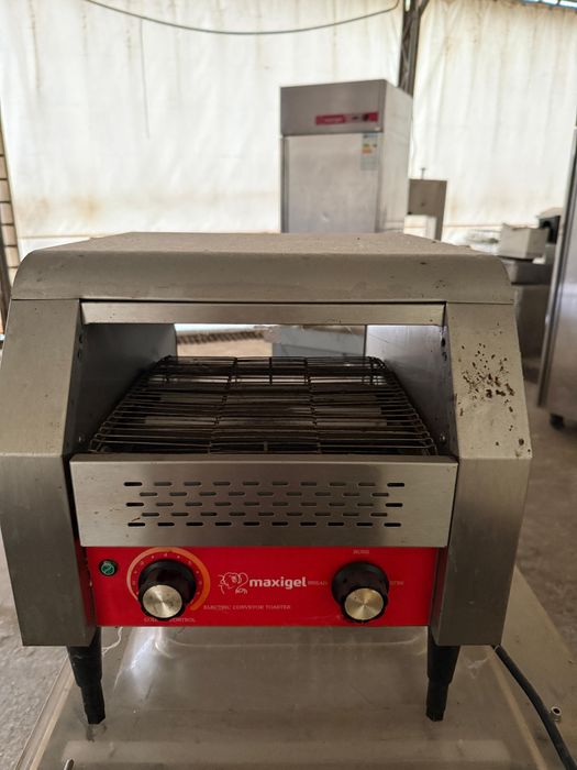 Prajitor profesional pentru paine