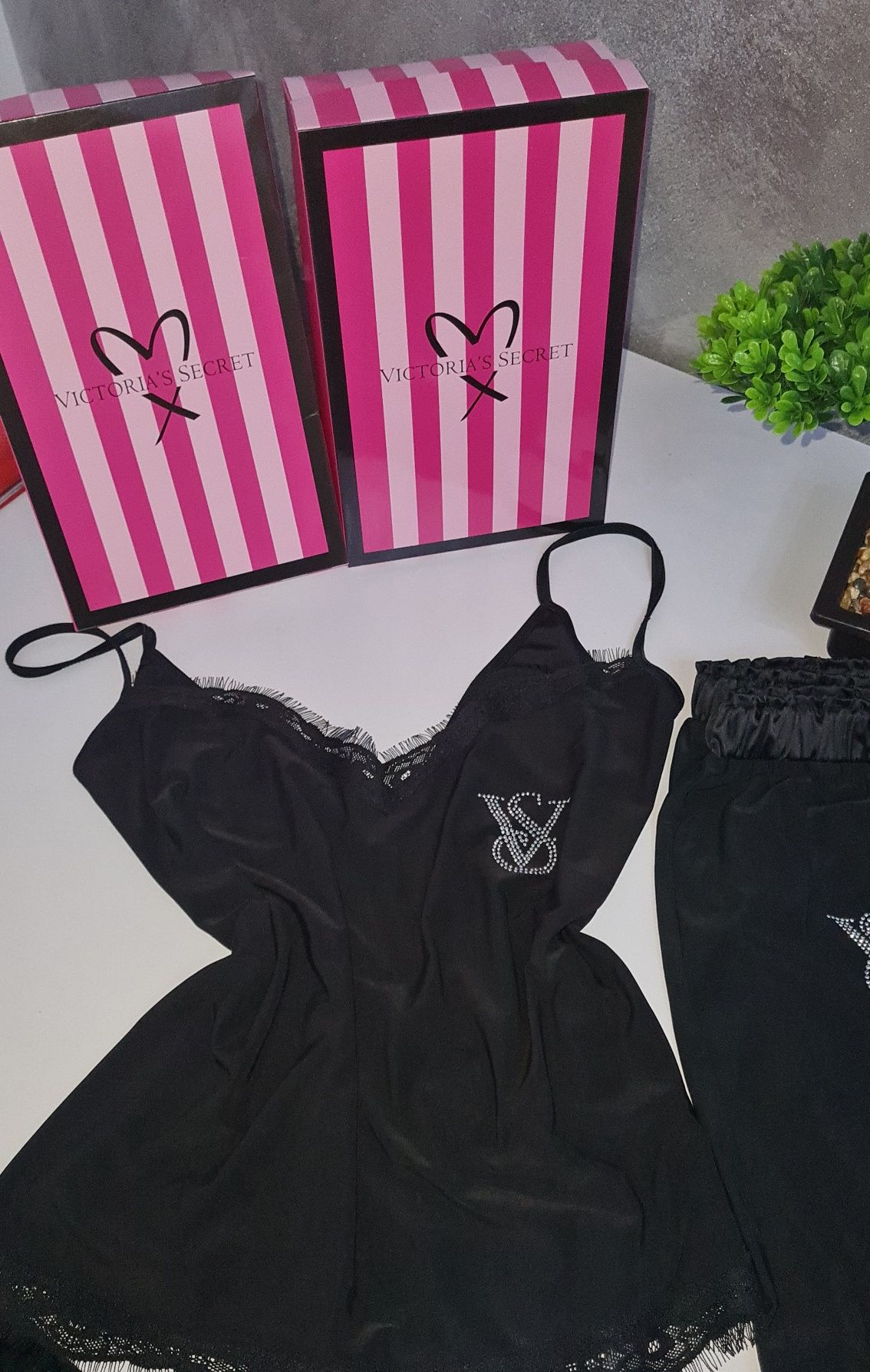 Pijama dama Victoria's secret maieu și pantalon lung super catifelate