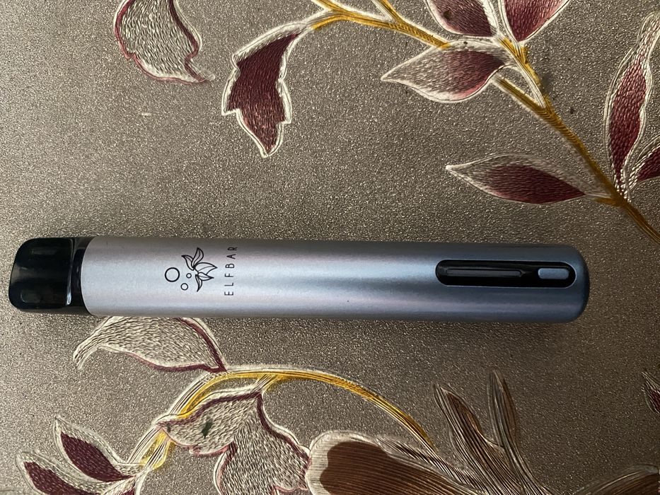 vand 2 vape si un iqos, stare perfectă
