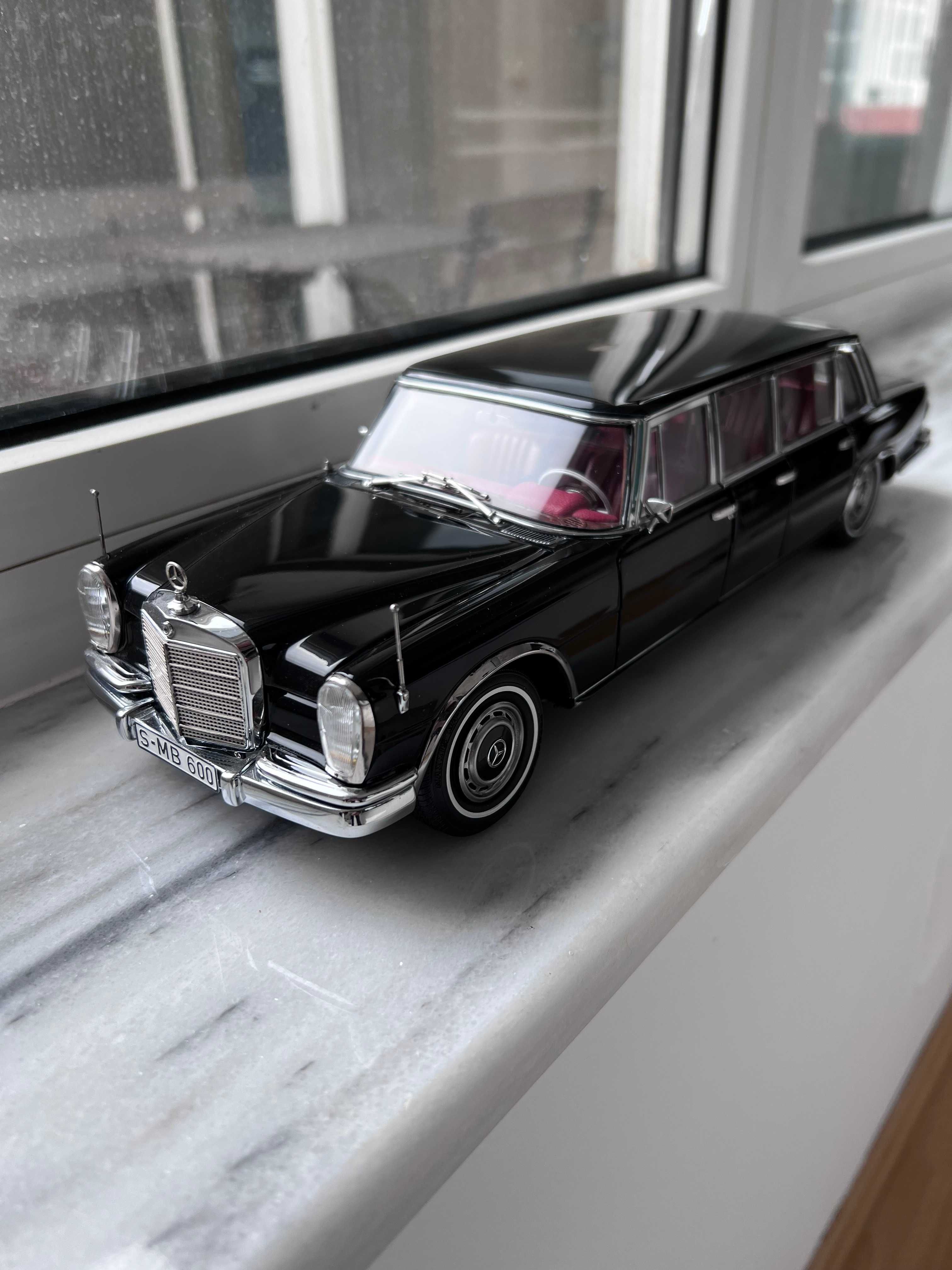 Macheta Mercedes Benz Pullman 600 CMC 1:18(nu Autoart)