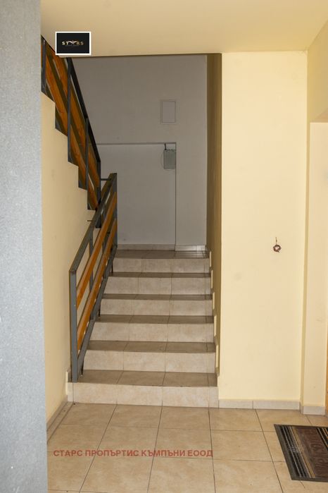 Продава се Тристаен апартамент в Варна, Център - 126 кв.м за 1901 €/кв.м - Снимка #15