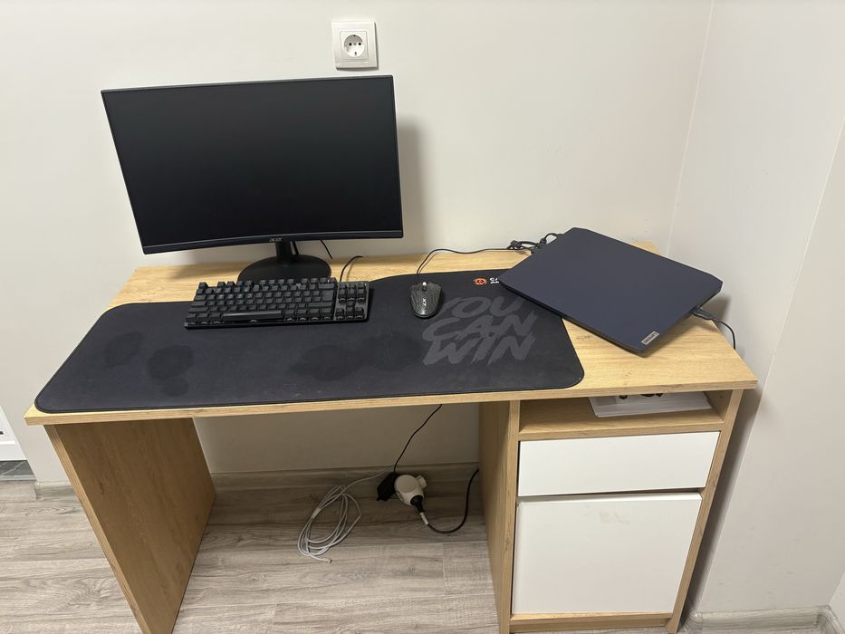 Бюро в добро състояние