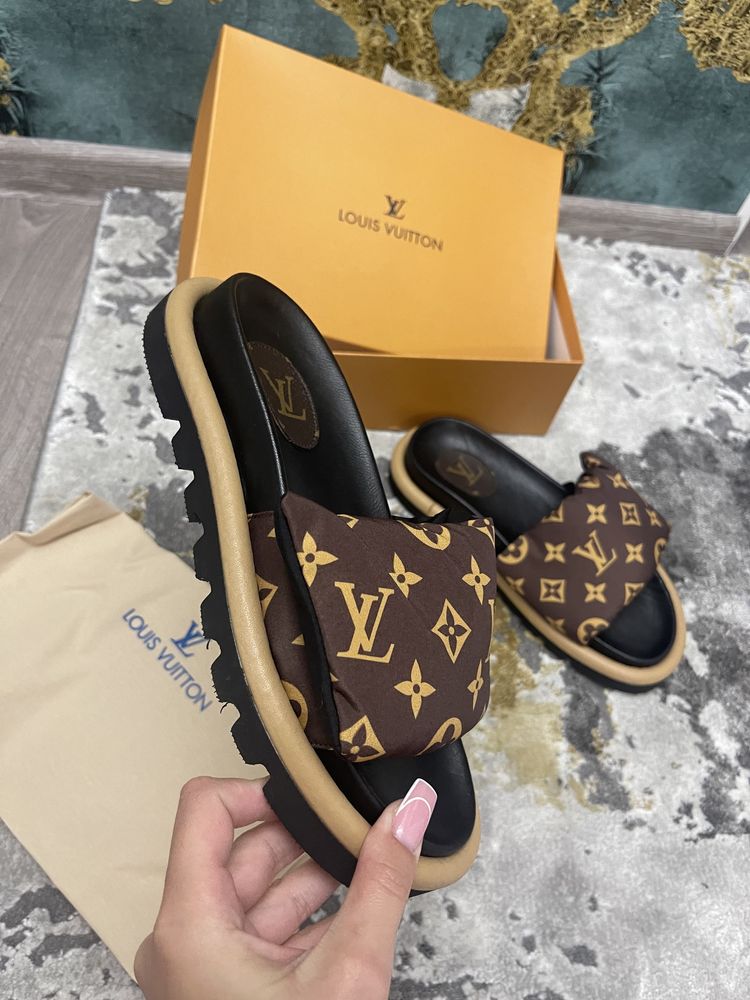 Papuci-Slapi Louis Vuitton POZE REALE- calitate superioară