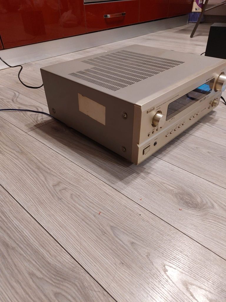 Vand Amplificator/Receptor DENON avr 3300