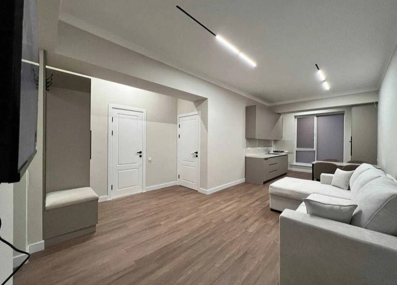 Poytaxt Residence Продается 2 комнатная квартира ремонт ул.Махтумкули