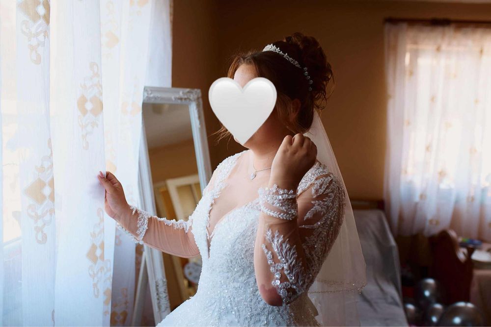 Vand rochie de mireasa