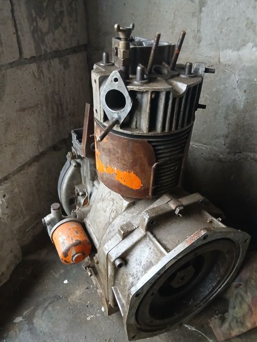 Vând motor complet Condor