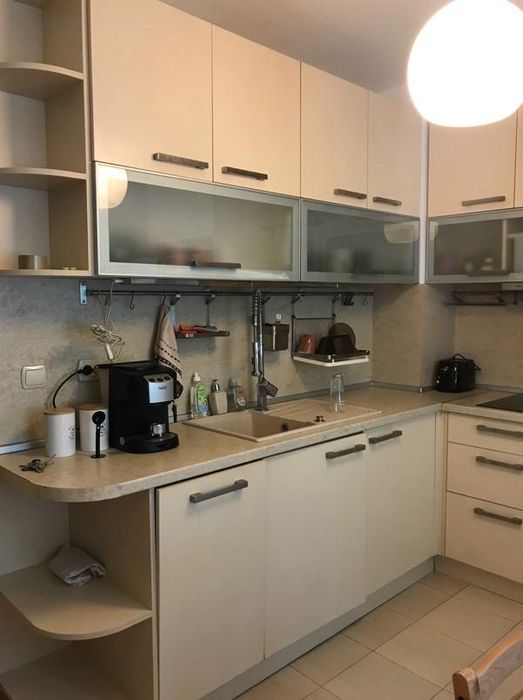 Дава се под наем Тристаен апартамент в София, Гоце Делчев - 90 кв.м за 700 € - Снимка #2