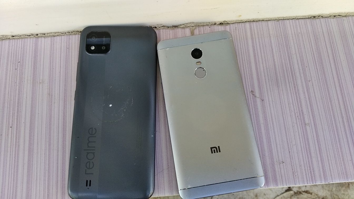 Телефони Realmi и Xiaomi