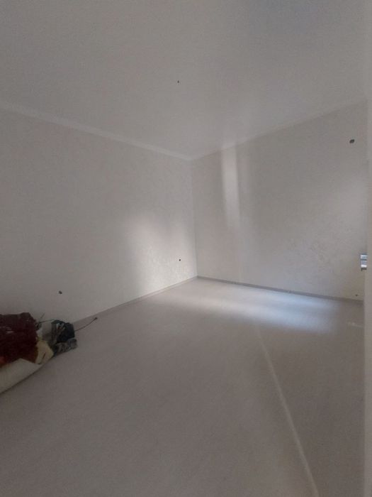 Чорток , 2 сотки,4 ком, подвал