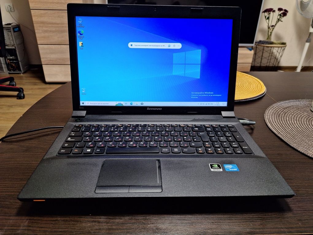 Лаптоп Lenovo IdeaPad B590