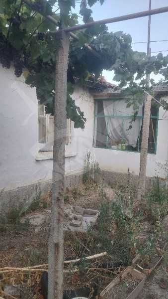 Къща с голям двор в Съединение 90963