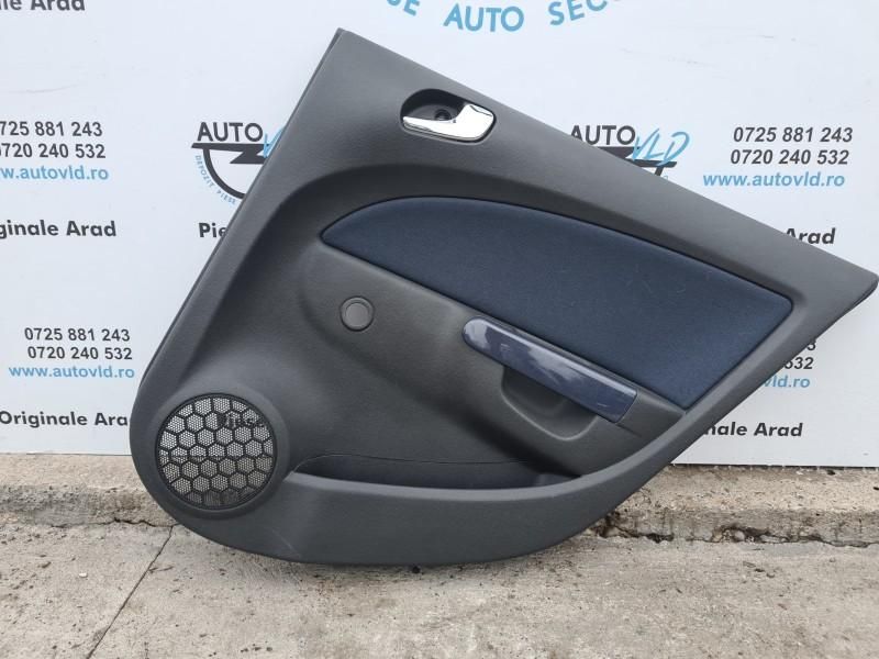 Fata usa interioara dreapta spate Opel Corsa D facelift